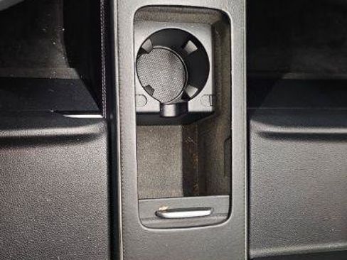 Used 2013 Mercedes-Benz SL 550 image 30