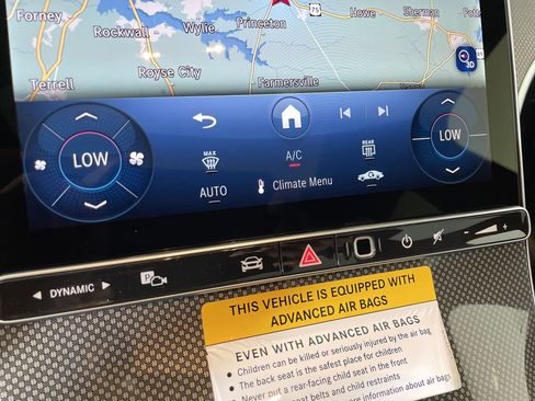 Certified 2025 Mercedes-Benz GLC 300 image 27