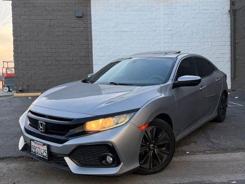 Used 2018 Honda Civic EX image 1