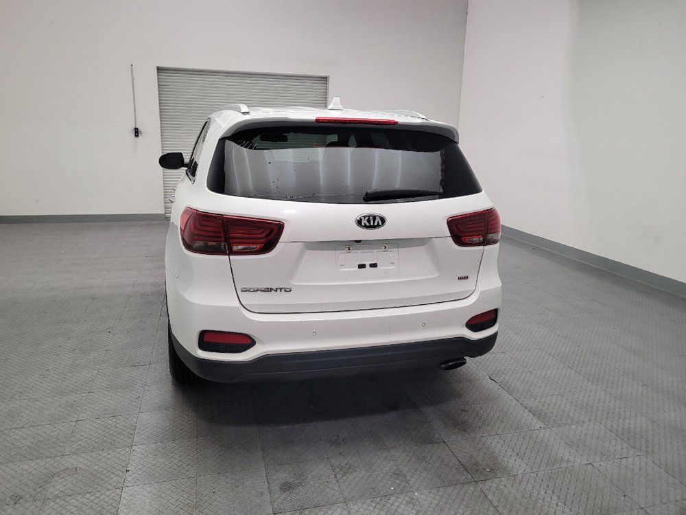 Used 2019 Kia Sorento FWD w/ LX Convenience Package image 6