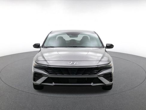 Used 2026 Hyundai Elantra Sport FWD image 2