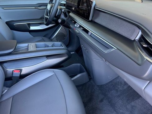 New 2026 Kia EV9 Light RWD image 17