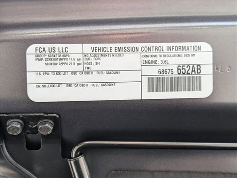Used 2025 Jeep Wrangler Unlimited Rubicon AWD/4WD image 22