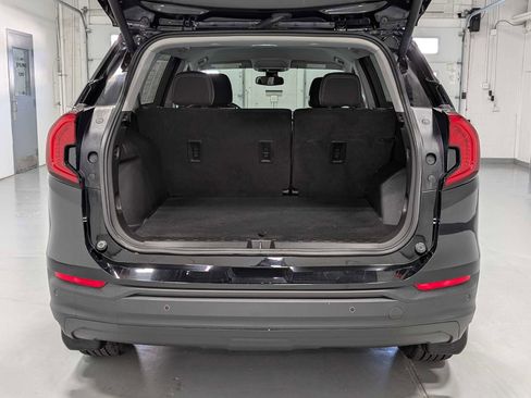 Used 2022 GMC Terrain SLE w/ Driver Convenience Package AWD/4WD image 40