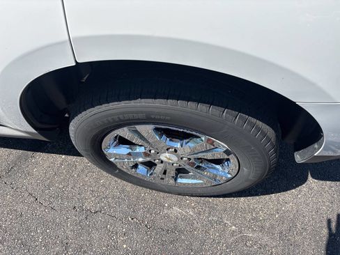 Used 2015 Chevrolet Equinox LT w/ Driver Convenience Package image 11