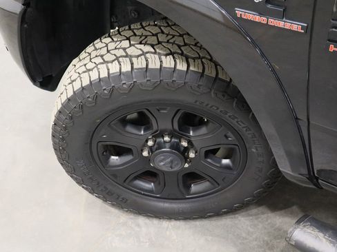 Used 2017 RAM 2500 Laramie w/ Sport Appearance Group image 38