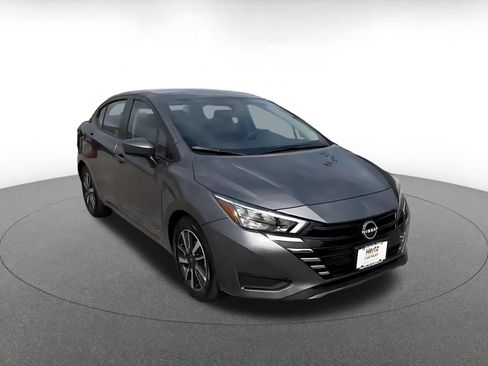 Used 2025 Nissan Versa SV FWD image 3