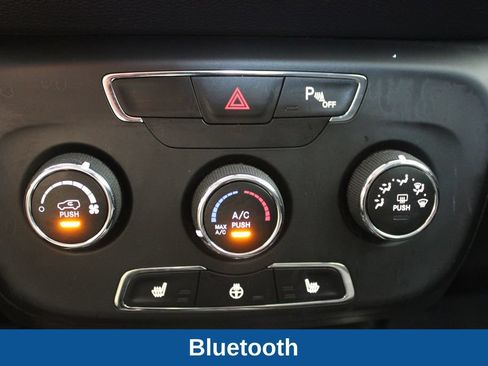 Used 2017 Jeep Compass Sport w/ Cold Weather Group AWD/4WD image 9