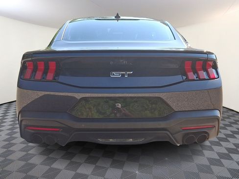 Used 2024 Ford Mustang GT RWD image 5