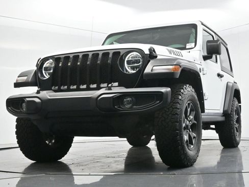 Used 2022 Jeep Wrangler Sport AWD/4WD image 43