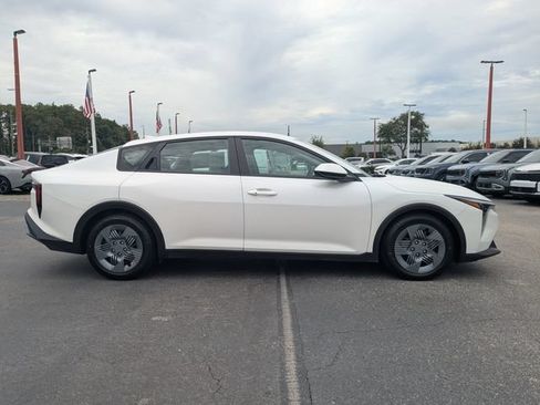 Certified 2025 Kia K4 FWD image 7