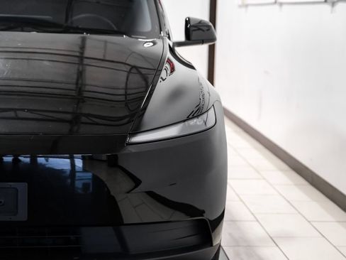 Used 2026 Tesla Model Y 2WD image 46