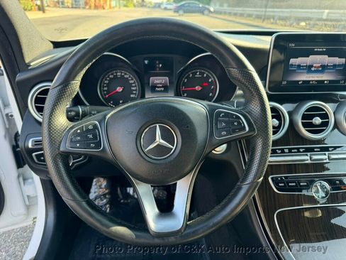 Used 2018 Mercedes-Benz C 300 4MATIC Sedan image 18