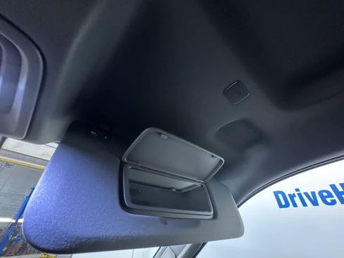 Used 2022 Chevrolet Silverado 1500 LT image 32