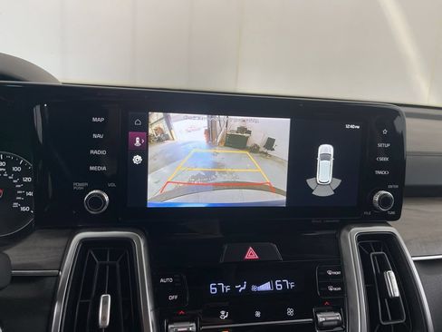 Used 2023 Kia Sorento EX w/ Panoramic Sunroof Package FWD image 68