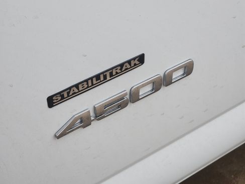 New 2025 Chevrolet Express 4500 w/ Power Convenience Package image 8