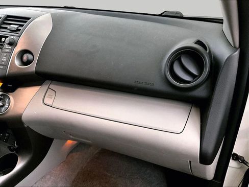 Used 2010 Toyota RAV4 Limited image 15