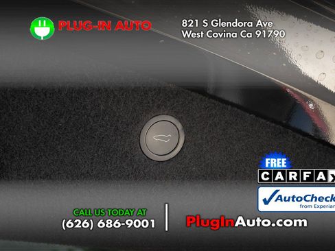 Used 2023 Tesla Model X Plaid image 14