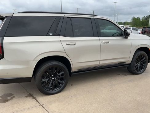 Used 2023 Cadillac Escalade Sport Platinum w/ LPO, ONYX Package RWD image 9