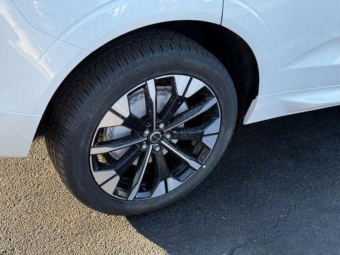 New 2026 Volvo XC60 B5 Plus w/ Climate Package image 4