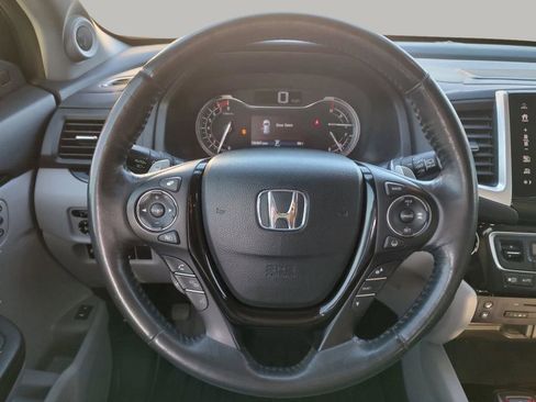 Used 2017 Honda Pilot Elite image 11