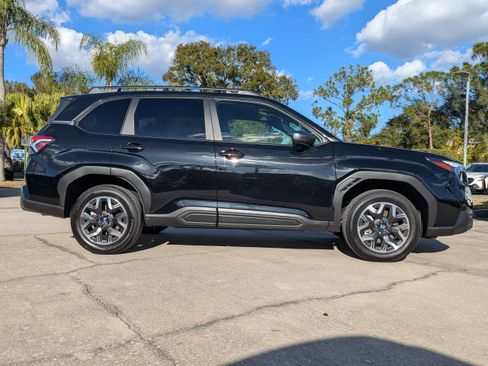 Certified 2025 Subaru Forester Premium w/ Convenience Package #1 image 3