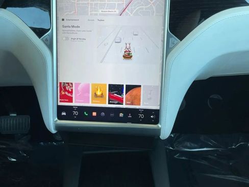 Used 2020 Tesla Model X Long Range AWD/4WD image 14