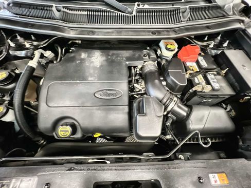 Used 2015 Ford Explorer XLT w/ Equipment Group 202B image 17