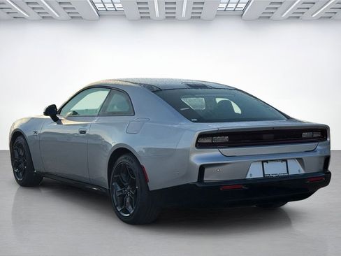 New 2025 Dodge Charger Daytona R/T w/ Sun & Sound Package AWD/4WD image 5