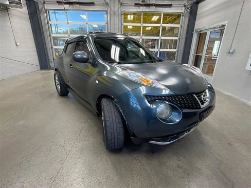 Used 2013 Nissan Juke SV w/ Sport Pkg image 7