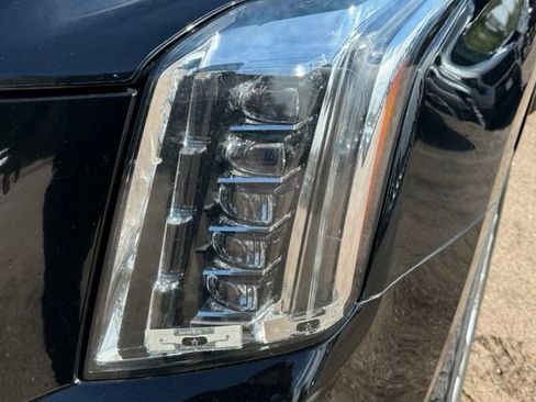 Used 2015 Cadillac Escalade Platinum AWD/4WD image 9