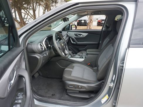 Used 2024 Chevrolet Blazer LT FWD image 2