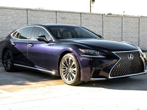 Used 2019 Lexus LS 500 w/ Interior Upgrade Package image 7