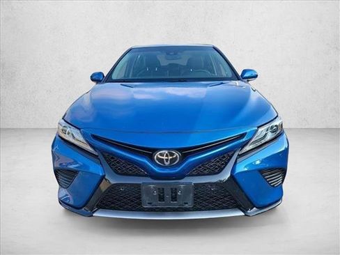 Used 2018 Toyota Camry XSE image 2