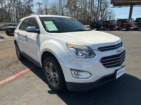 Used 2017 Chevrolet Equinox Premier image 4