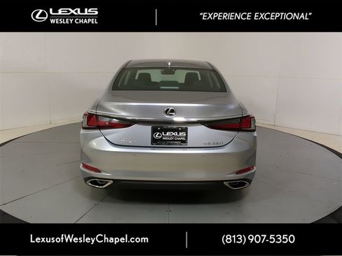 New 2025 Lexus ES 350 w/ Premium Package image 4