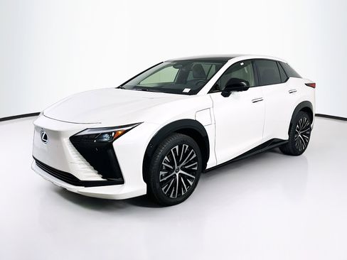 Used 2023 Lexus RZ 450e Premium w/ Technology Package AWD/4WD image 3