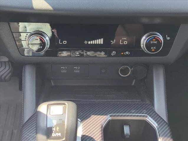 Used 2025 Mitsubishi Outlander SE FWD image 21