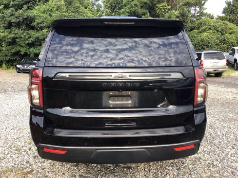 Used 2022 Chevrolet Tahoe Z71 w/ Luxury Package AWD/4WD image 3