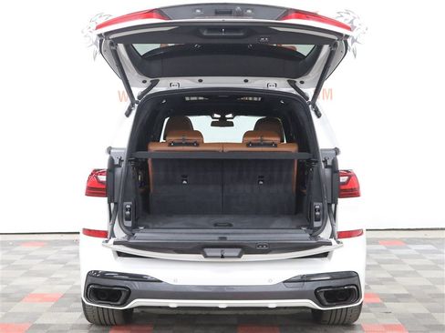 Used 2022 BMW X7 M50i AWD/4WD image 7