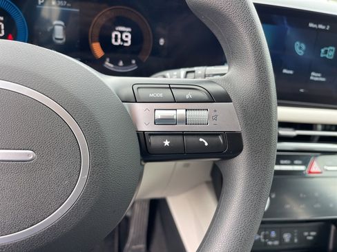 Certified 2025 Hyundai Tucson SEL image 18