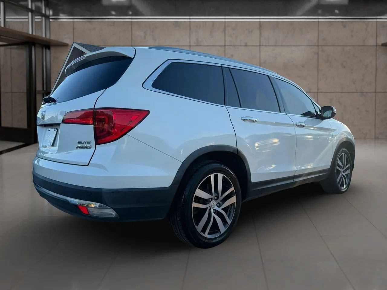 Used 2016 Honda Pilot Elite image 20