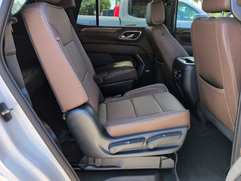 Used 2023 Chevrolet Tahoe High Country AWD/4WD image 25