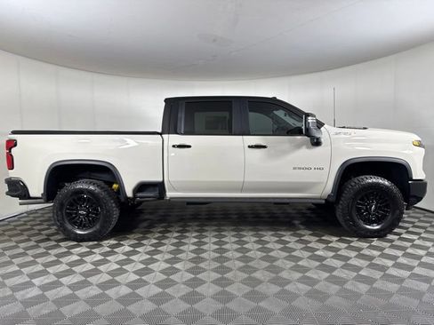 Used 2026 Chevrolet Silverado 2500 ZR2 AWD/4WD image 2