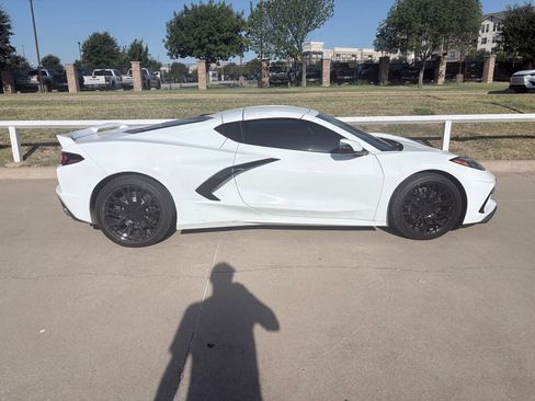 Used 2023 Chevrolet Corvette Stingray Premium Cpe w/ Z51 Performance Package RWD image 3