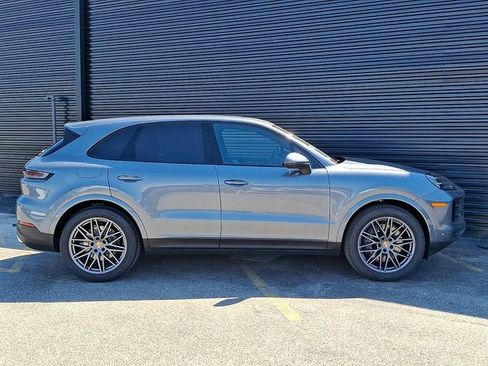 New 2026 Porsche Cayenne AWD/4WD image 8