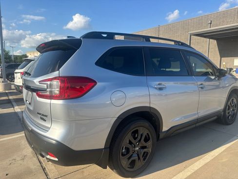 Certified 2025 Subaru Ascent Bronze Edition AWD/4WD image 8