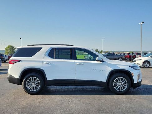Used 2023 Chevrolet Traverse LT image 6