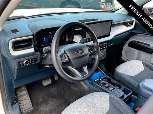 Used 2025 Ford Maverick XLT w/ Equipment Group 302A AWD/4WD image 5