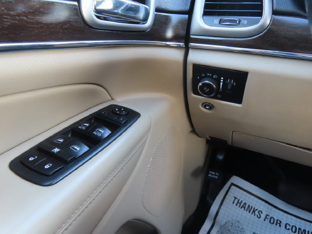 Used 2018 Jeep Grand Cherokee Limited w/ Trailer Tow Group IV AWD/4WD image 31